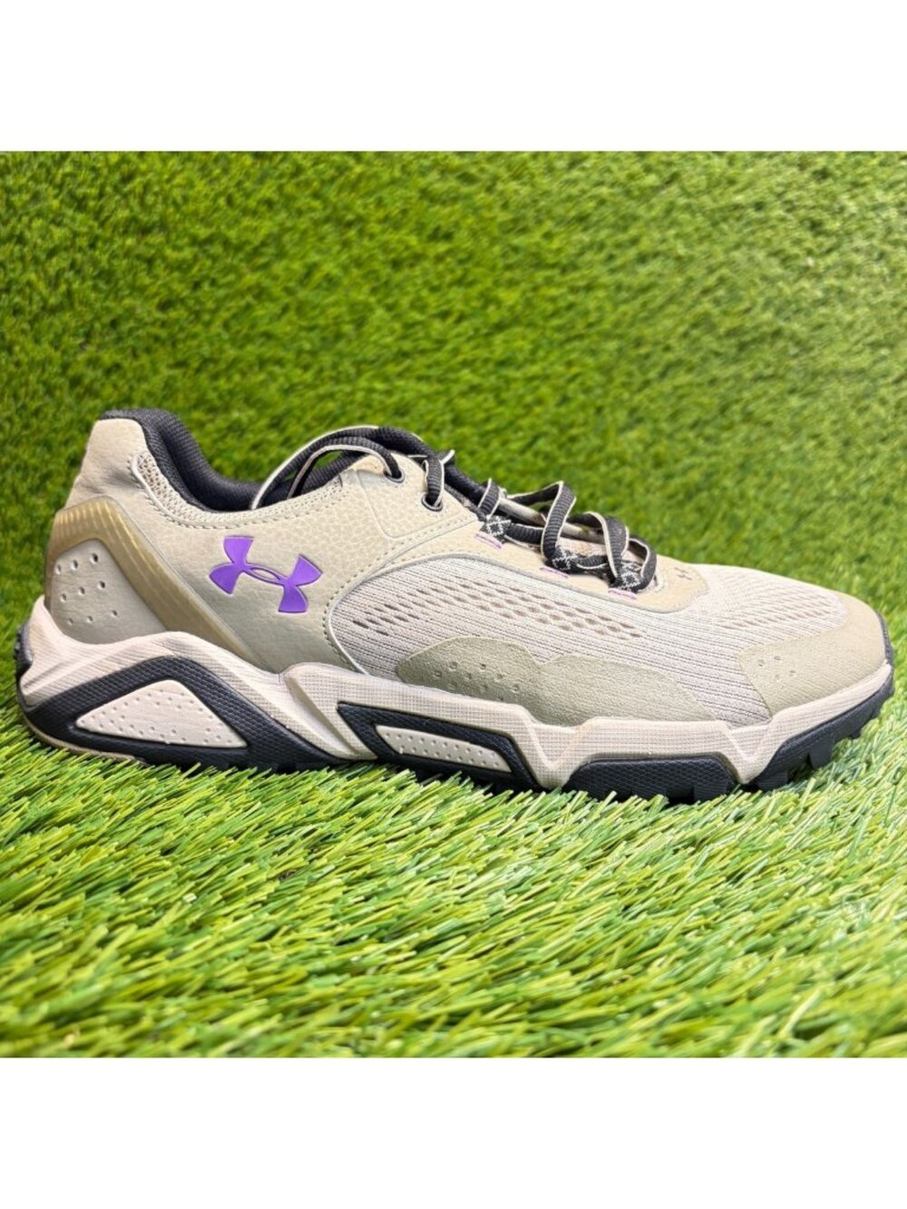 Under Armour Glenrock Low Womens Size 10 Gray Dune Running Hiking Shoes Sneakers